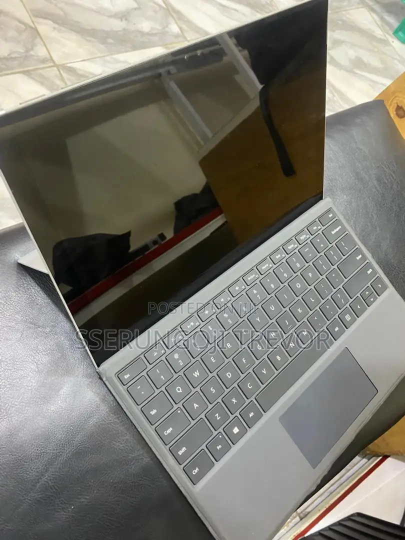 Laptop Microsoft Surface Pro 3 8GB Intel Core I5 SSHD+SSD 256GB