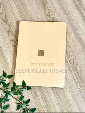 Laptop Microsoft Surface 16GB Intel Core I5 SSHD+SSD 256GB