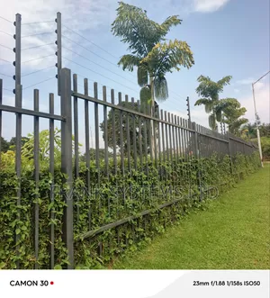 Electric Fence With Free Stands. Kla