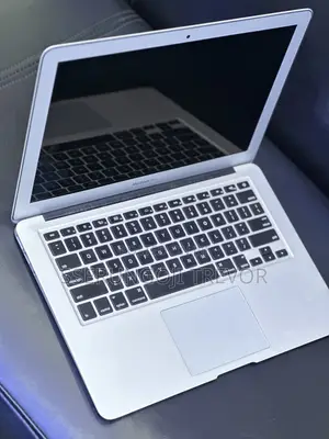 Laptop Apple MacBook Air 8GB Intel Core I5 SSHD+SSD 256GB