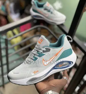 New Classic Nike Air Zoom Winflow Trainer Sneakers