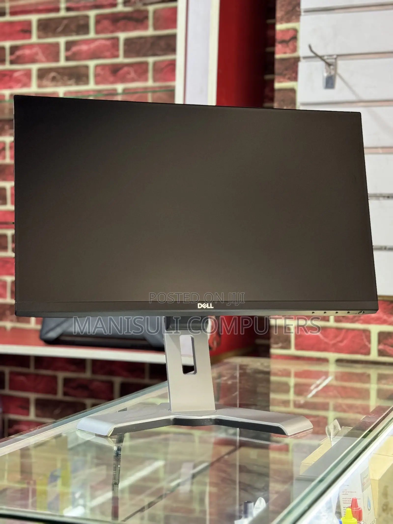 Dell 23 Inch Screen Ips Monitor Hdmi Dp Div Display 