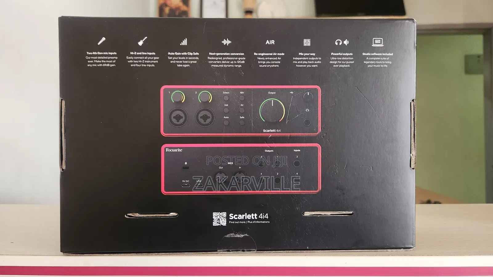 Focusrite Scarlett 4i4 (4th Gen) Usb-C Audio/Midi Interface