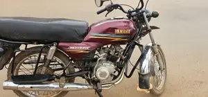 Yamaha Crux 2018 Red