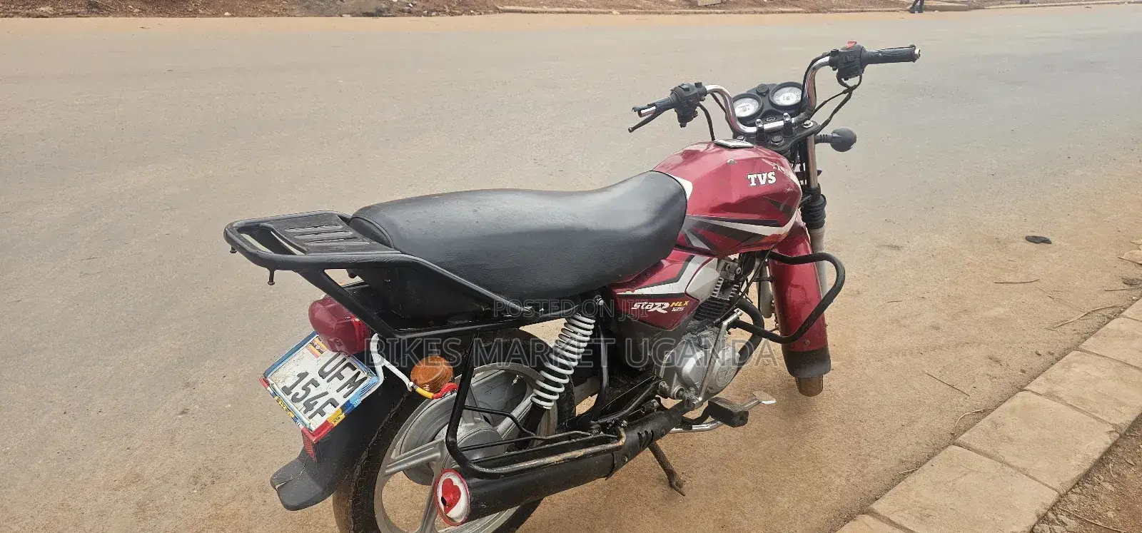 TVS HLX 125 2023 Red