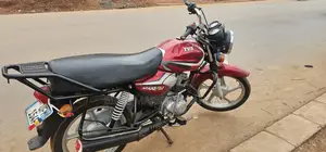 TVS HLX 125 2023 Red