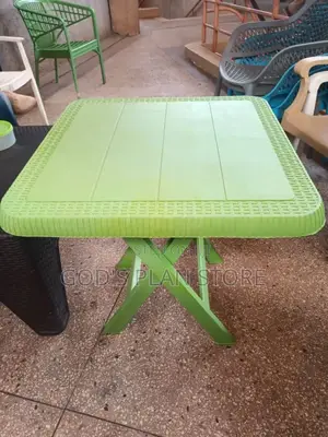 Best Foldable Plastic Table