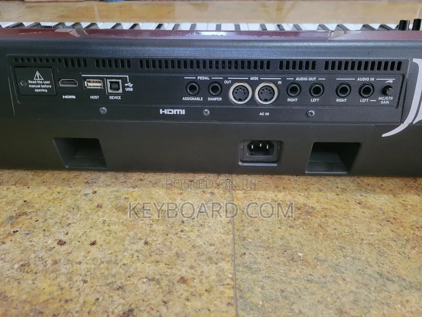 Korg Pa 700