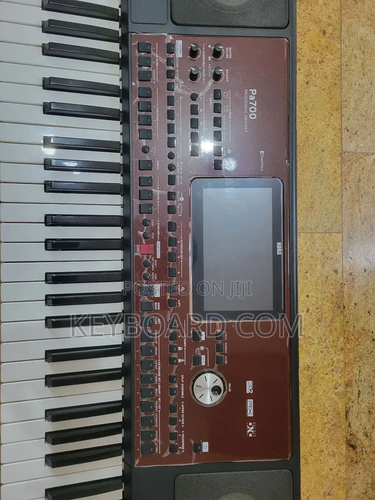 Korg Pa 700