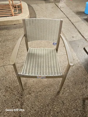 Plastic Chairs With Arm Rest.