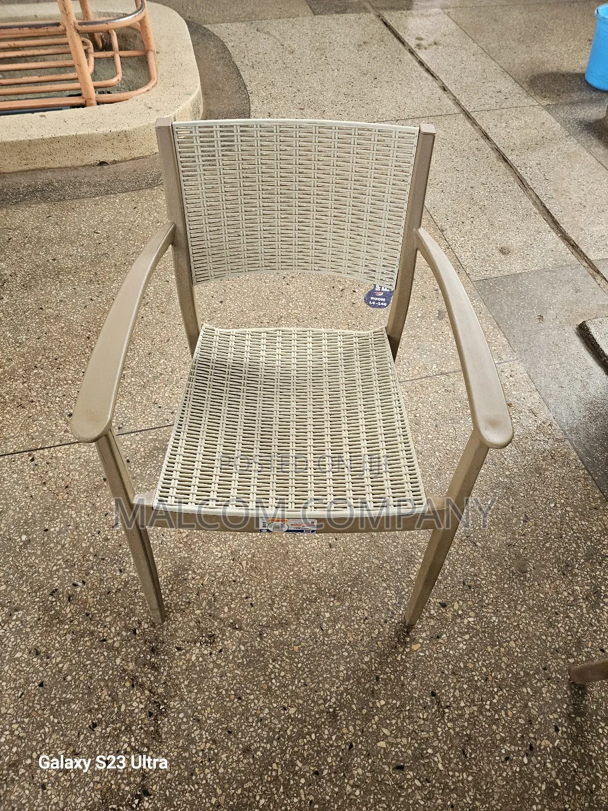 Plastic Chairs With Arm Rest.
