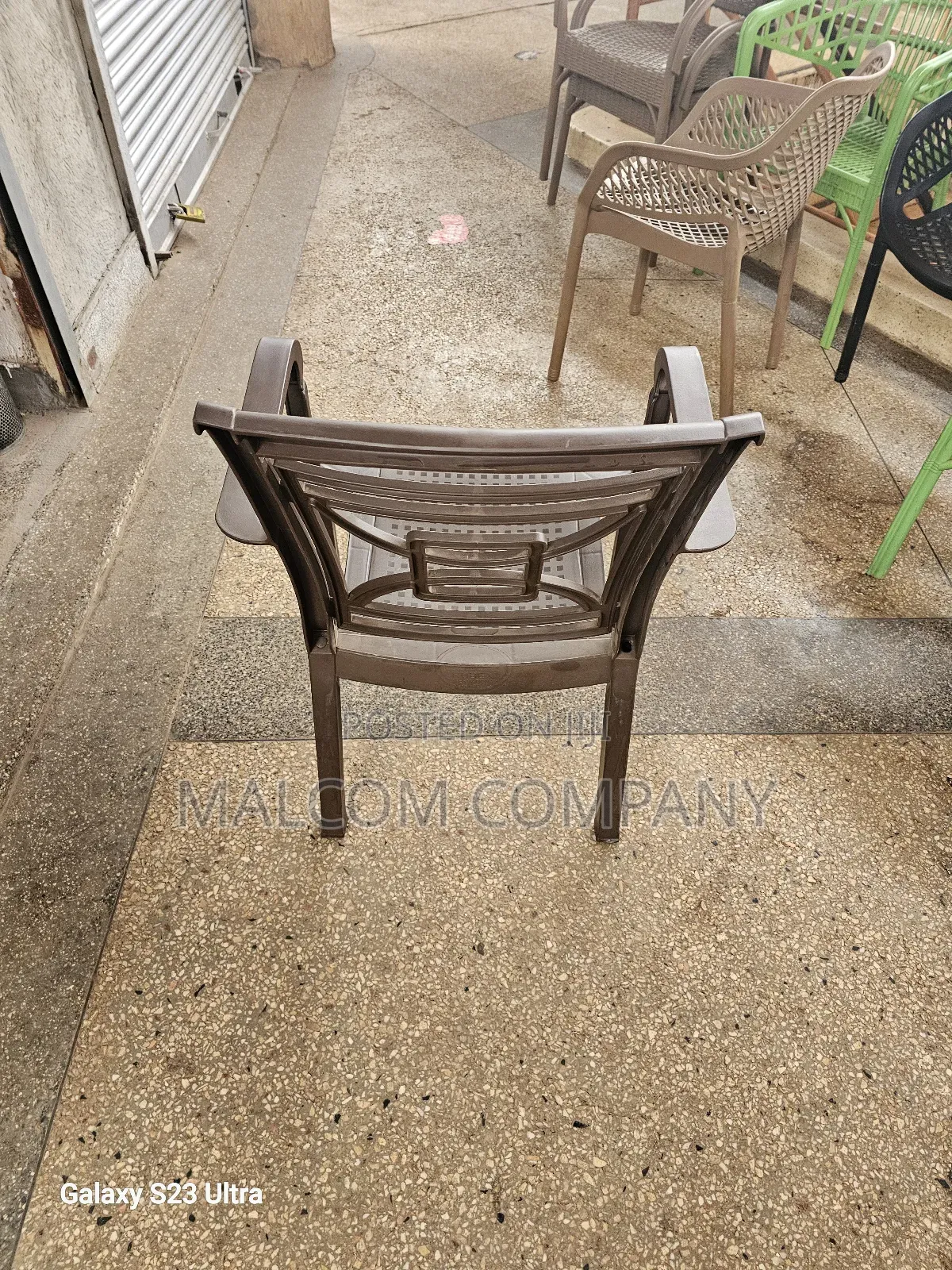 Arm Rest Plastic Chairs