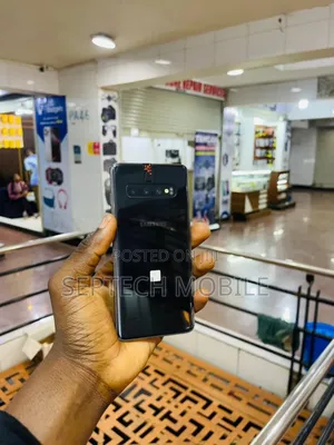 New Samsung Galaxy S10 128 GB Black