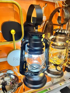Lantern Wall Lamp