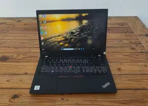 Laptop Lenovo ThinkPad T480s 8GB Intel Core I7 SSHD+SSD 256GB