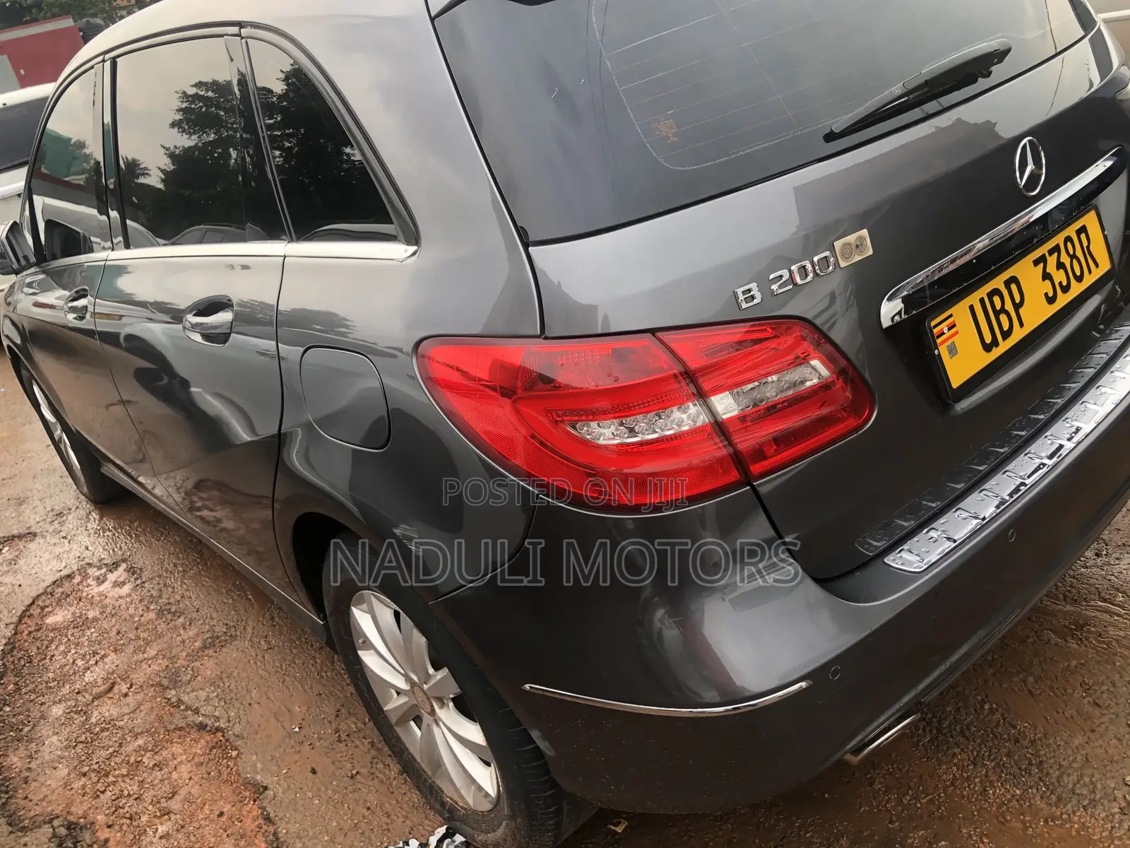 Mercedes-Benz B-Class 2011 Gray