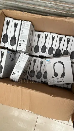 H111 Logitech Headphone With Microphone.
