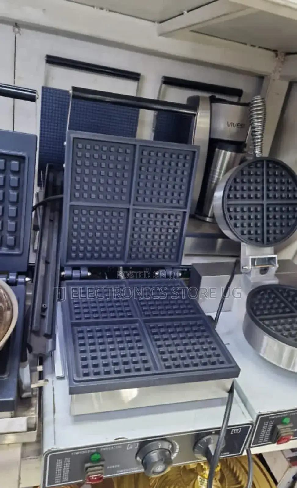 Commercial Waffle Maker