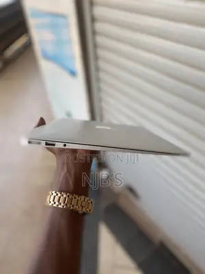 Laptop Apple MacBook Air 2015 8GB Intel Core i5 SSD 256GB