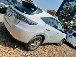 Toyota Harrier 2.0 2016 Silver