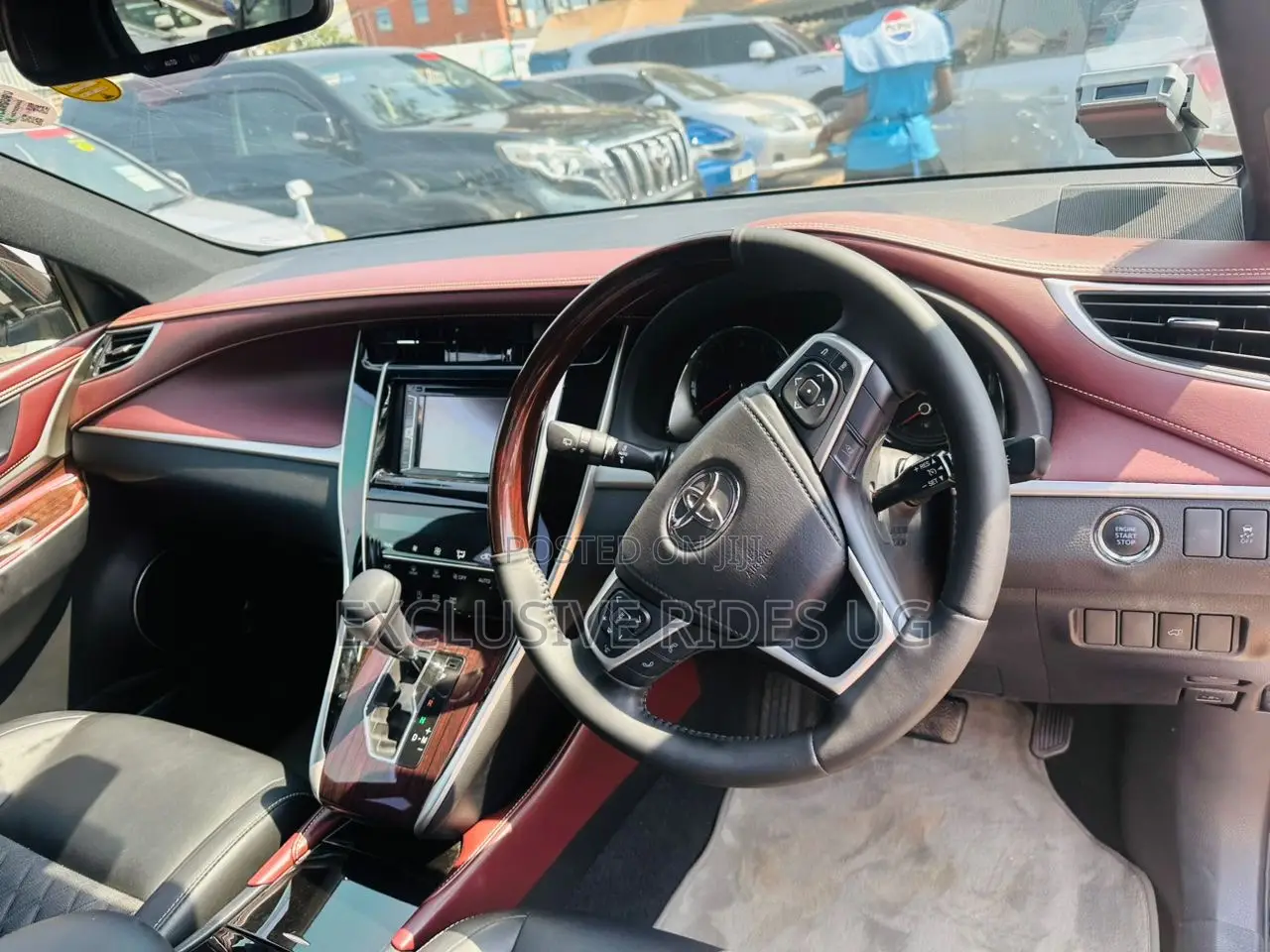 Toyota Harrier 2.0 2016 Silver