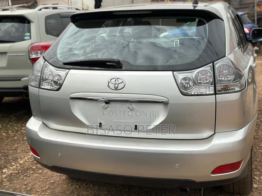 Toyota Harrier 2.4 2012 Silver