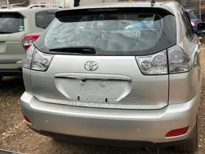 Toyota Harrier 2.4 2012 Silver