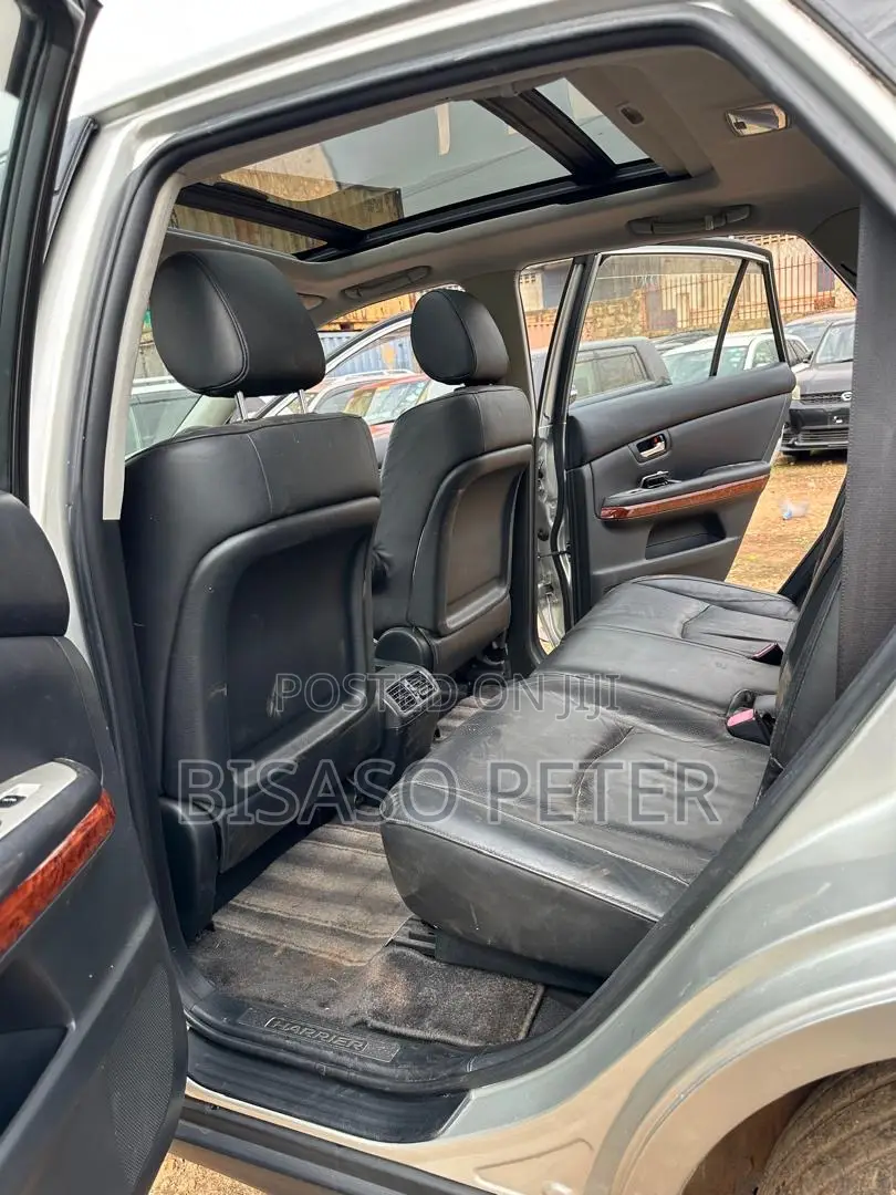 Toyota Harrier 2.4 2012 Silver