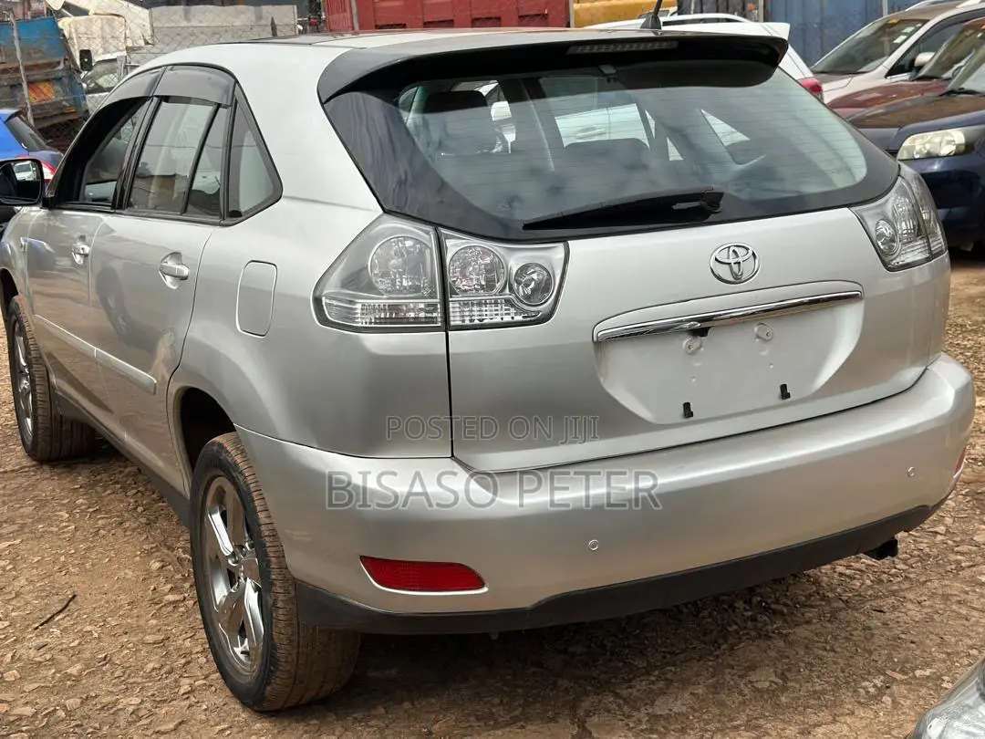 Toyota Harrier 2.4 2012 Silver