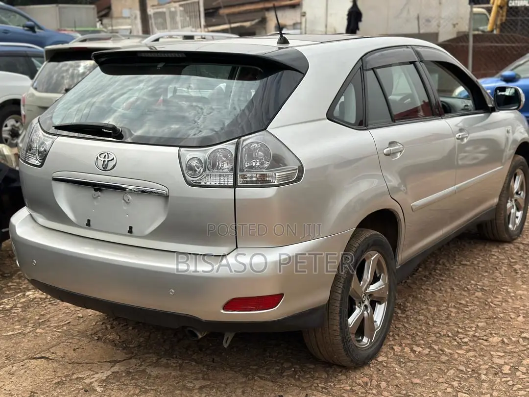 Toyota Harrier 2.4 2012 Silver