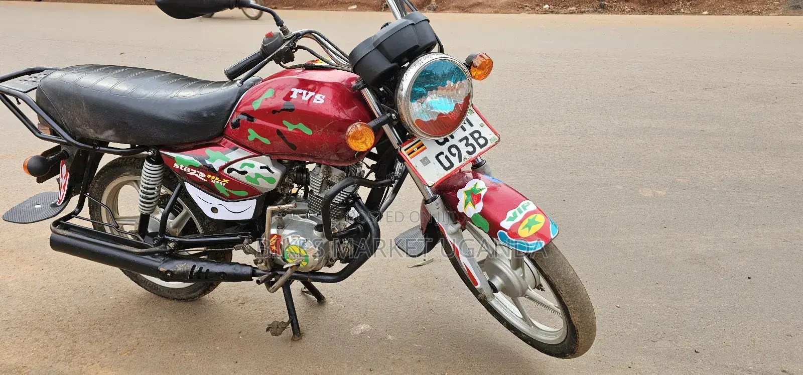 TVS HLX 125 2023 Red