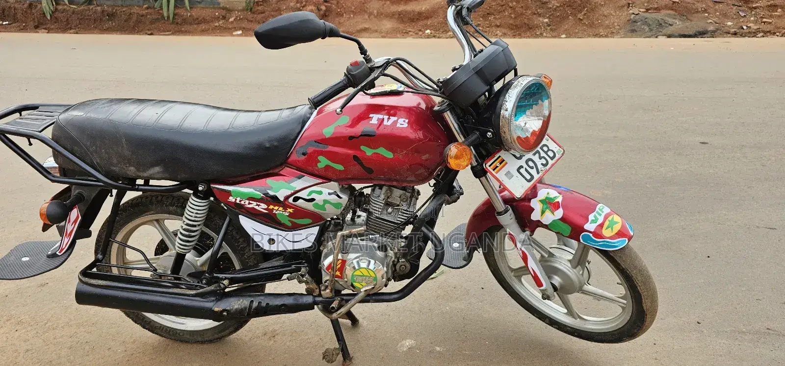 TVS HLX 125 2023 Red