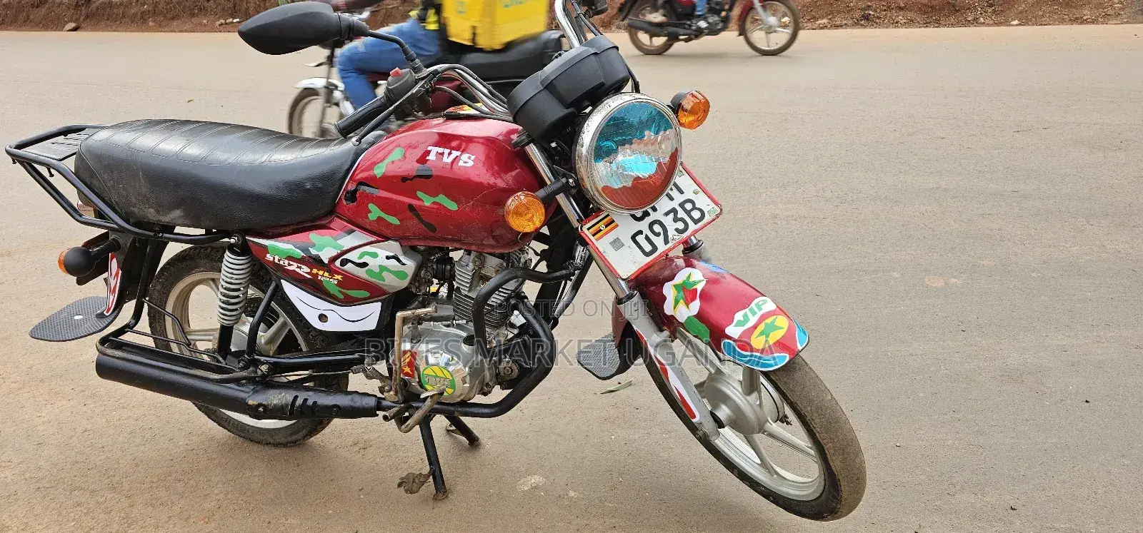 TVS HLX 125 2023 Red