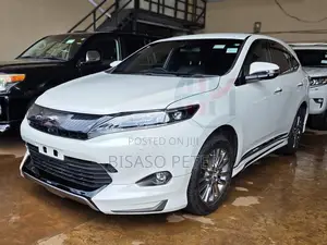 Toyota Harrier 2.0 2016 White