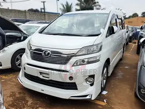 Toyota Vellfire 2012 White