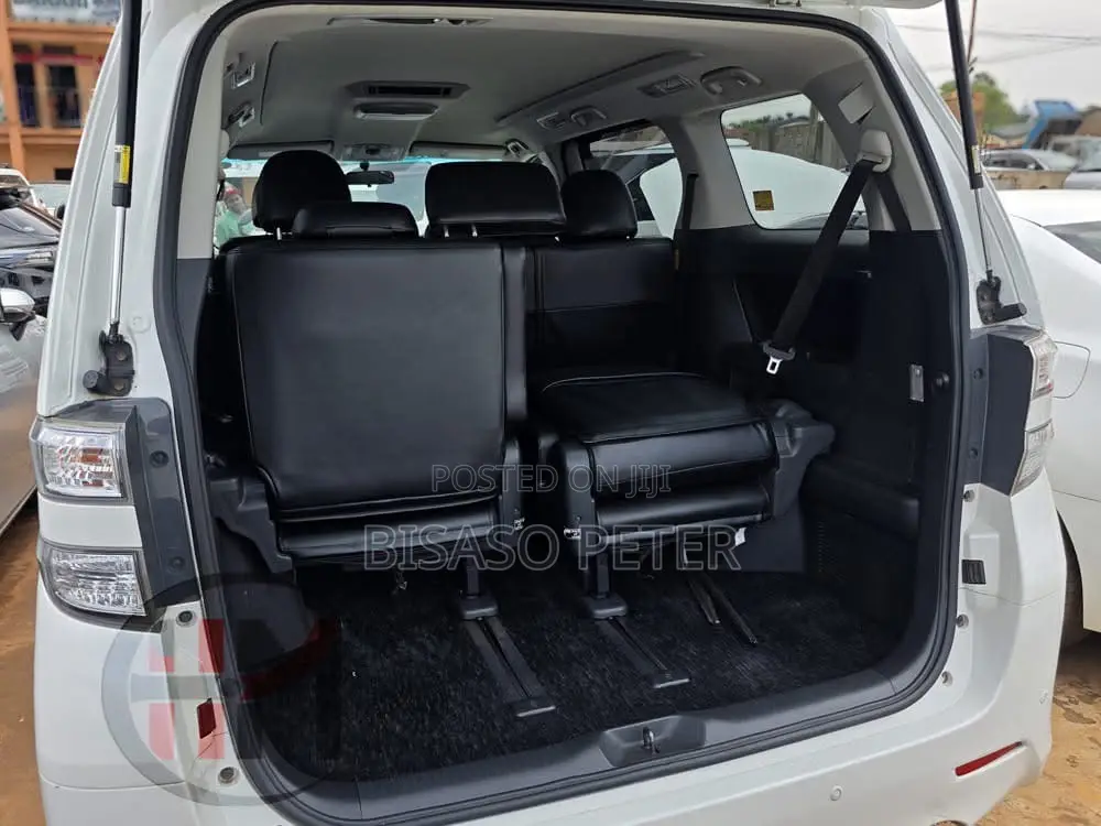 Toyota Vellfire 2012 White