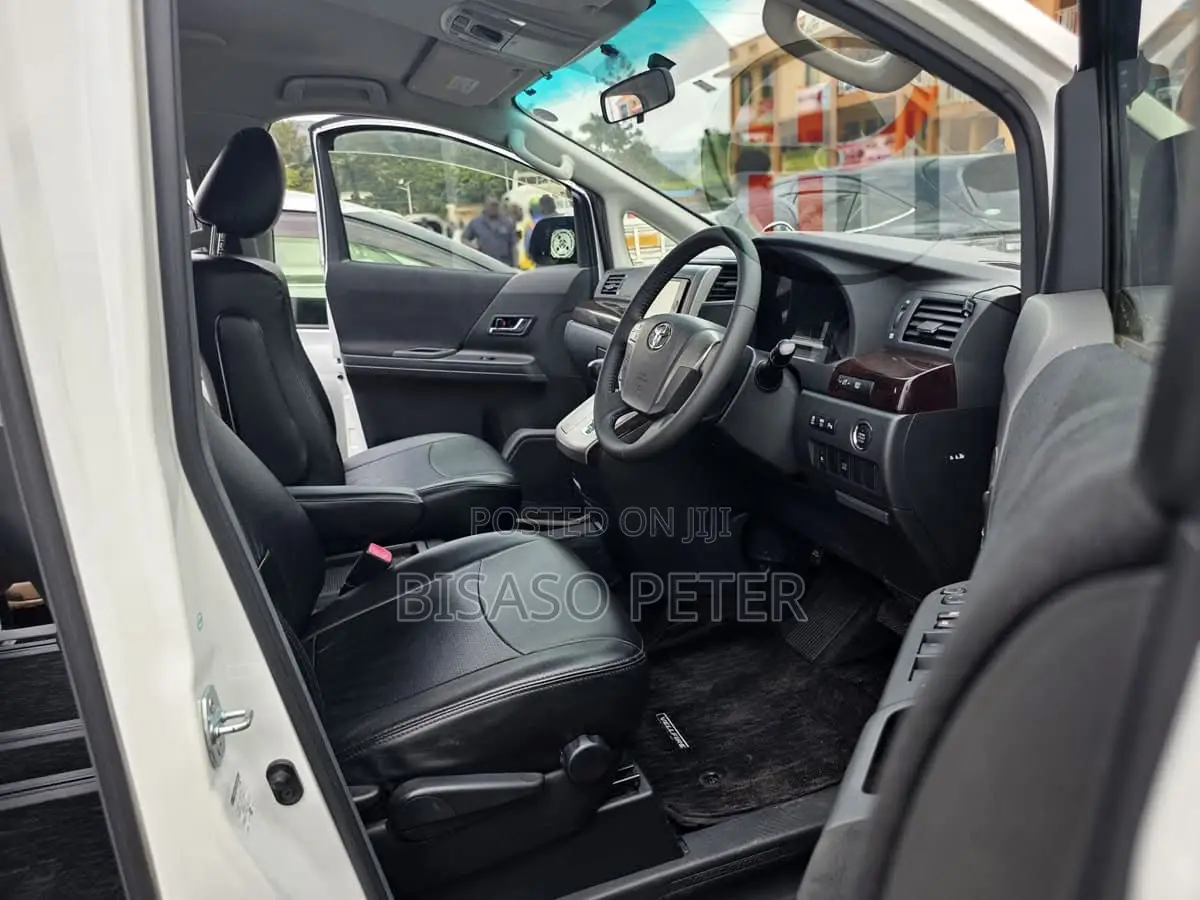 Toyota Vellfire 2012 White