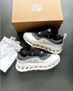 On Running Cloudtilt 2 Loewe Black White
