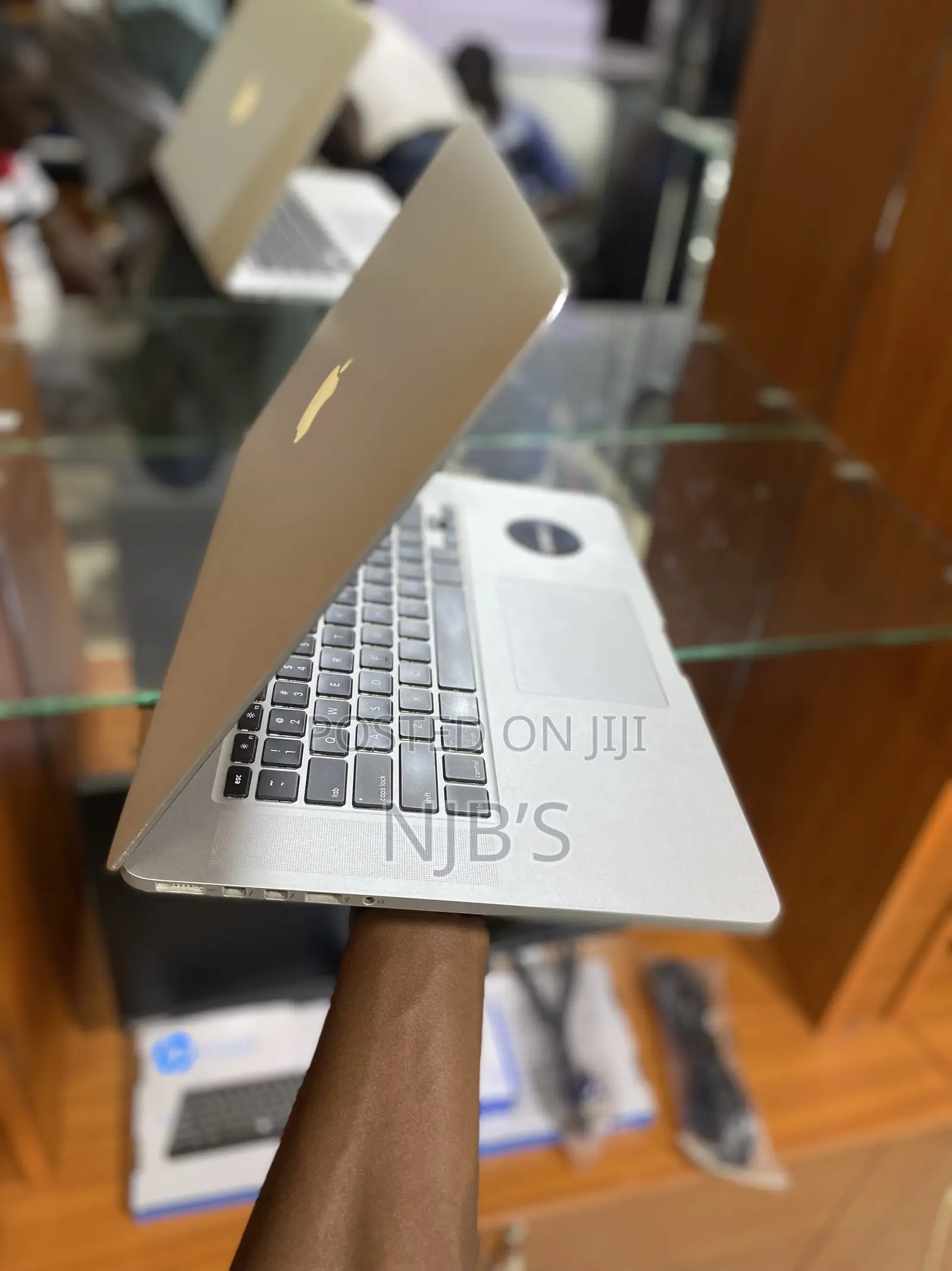 Laptop Apple MacBook Pro 2015 16GB Intel Core I7 SSD 128GB