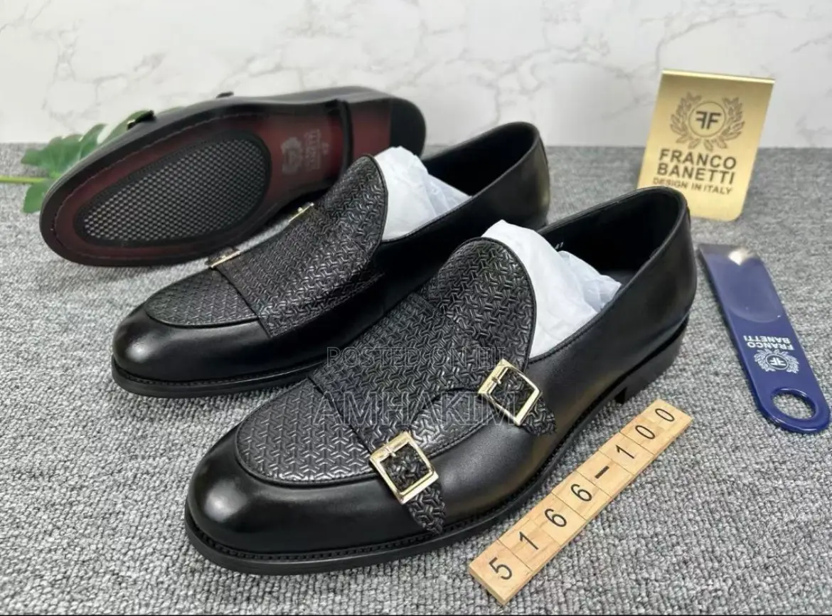 Classic Mat Design Double Buckle Loafers in Stock