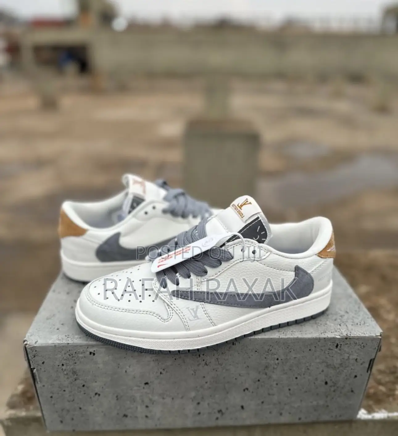 Nike Air Jordan 1 Low X Travis Scott X Louis Vuitton Sneaker