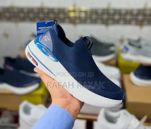 Skechers Slip In’S Max Cushion Hyper Burst Sneakers