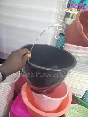 Plastic Buckets Black With Metallic Handle