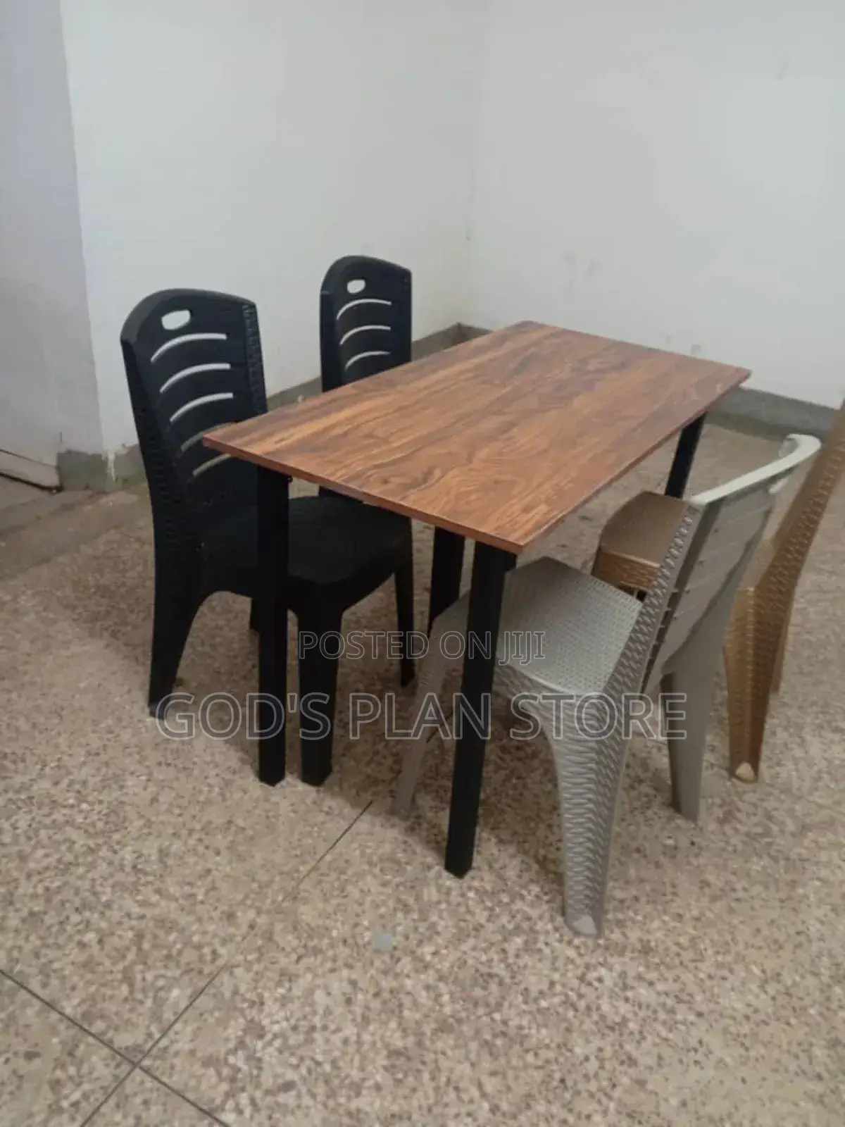 Armless Plastic Chairs and Table (Foldable Table)