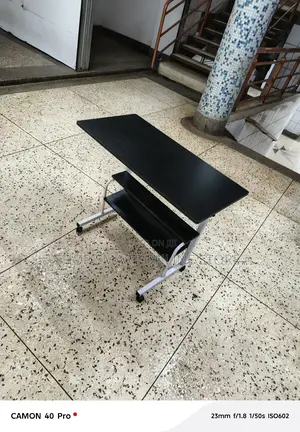 Laptop Table Adjusting*