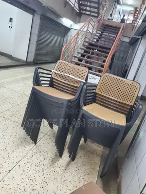 Back Rest Bar and Restaurant Plastic Chairs Plastic Chairs