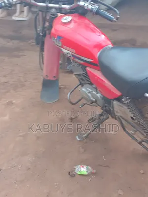 Yamaha 2010 Red