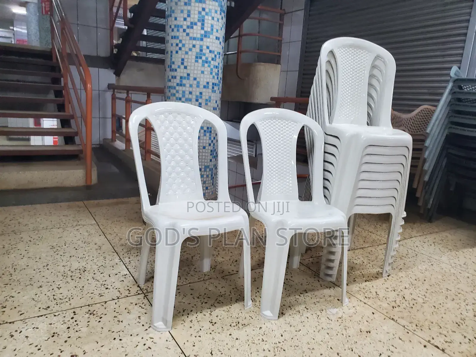 Plastic Chairs Plastic Chairs White 023