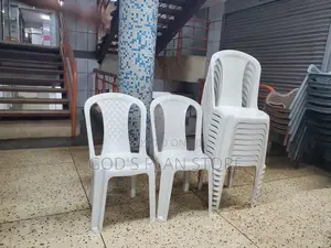 Plastic Chairs Plastic Chairs White 023