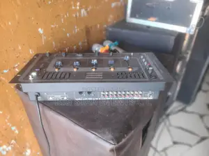 DDJ Mixer 12